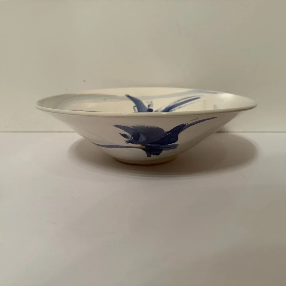 BOWL ASIAN STYLE TRANQUILITY FLORAL WHITE BLUE POTTERY SIGNED HANDMADE